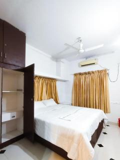 J & J Residential Homestay - 1