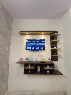 Cozy Homestay Near Metro Family & Couple Friendly - 7