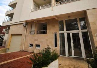 Two bedroom apartment in centre of Budva with private garage - 3