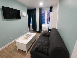 Petit cocon moderne Cuisine équipée TV WIFI - 7