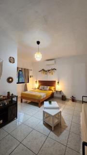 Brentom Beach House - 2