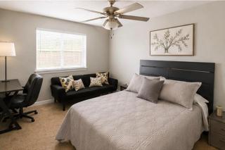 Contemporary Haven Stylish and Comfortable Space - 7