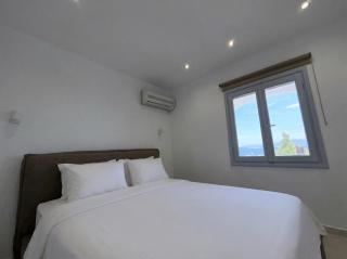 Sunny house, stunning Aegean Sea views. - 4