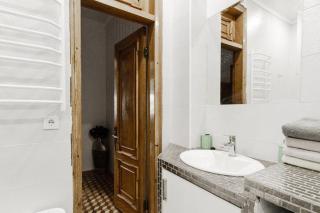 20 Evropeyska Street Apartment - 1