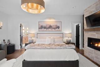 Modern 5BR Teton Home with Spa & Views - 3
