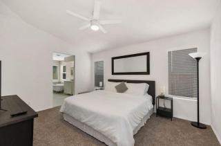 Desert Retreat Modern 3BR Spa Bath Long Term - 8