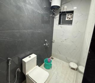 Lord Krishna hotel - 4