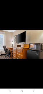 Days Inn by Wyndham Black River Falls - Access to ATV Trail - 9