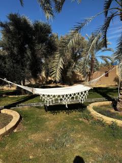 Happy Oasis Hotel - 2