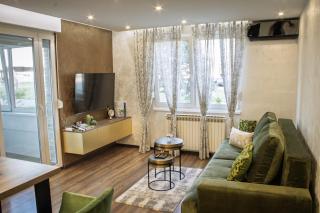 Apartman KATY - self check-in, besplatan parking, blizu centra - 2