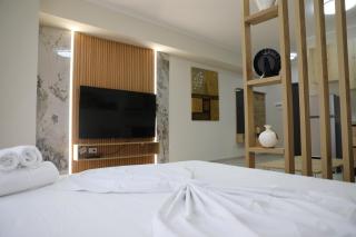 Stay Inn I - 3
