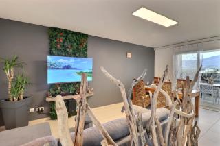 Tropical Escape - Mountain View & Terrace - 7