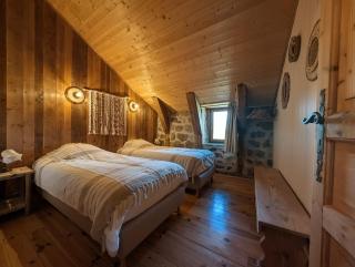 Cocon esprit chalet sur 6000 m2 de nature - 2