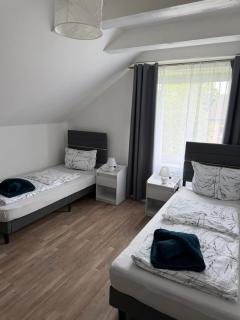 Goldstar Apartment- Ferienwohnung Hannover -Sehnde - 0