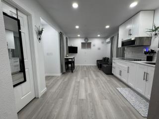 New & Modern, Private Fenced & Gated, Pet Friendly - 0