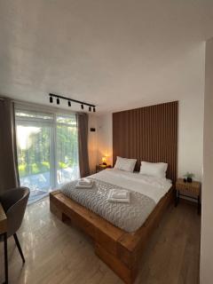 Woodland Retreat - 3