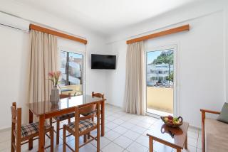 Rosmaris Apartments - 1