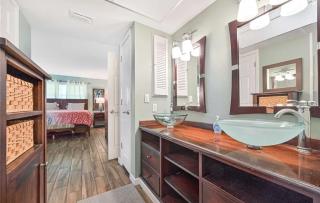 Sunshine Oasis Pool and Spa Retreat, Pool Heat Included - 4