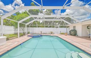 Sunshine Oasis Pool and Spa Retreat, Pool Heat Included - 5