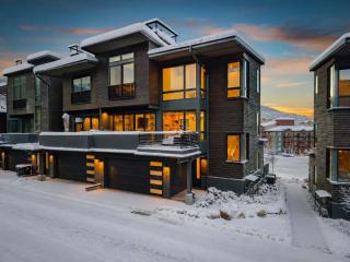 Canyons Retreat 5BR Townhome with Hot Tub - 6