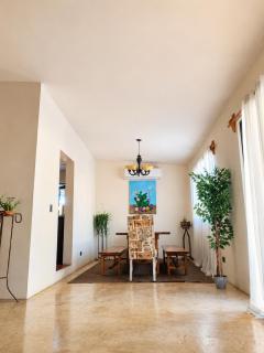 Casa familiar con alberca privada, loft y garage - 6