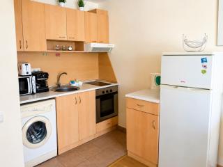 Marina Sunny Apartment - 2