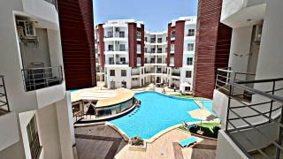 Cozy Pool-View Studio at Aqua Palms - 3