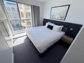 Two-Bedroom Seaview apartment at Glenelg - 2