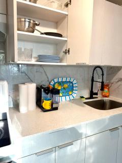 Feel like Positano 1 Bedroom apartment near Bell Center in heart Montreal downtown - 1