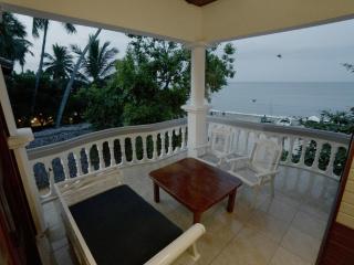 Elysian Stay Arugambay - 2
