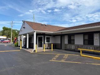 Midway Motel - 7