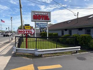 Midway Motel - 0