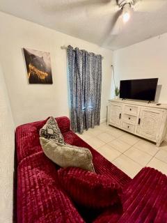 Orlando Turquoise Beach Bungalow - 2