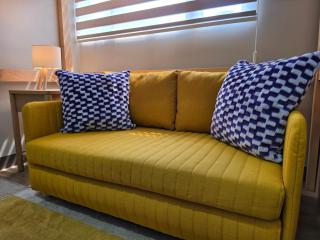 Spacious 2BR Makati Condo MRT WiFi Washer - 3