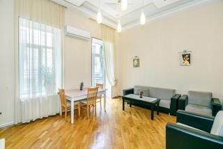 Nizami Street Cozy Studio Apartment - 2