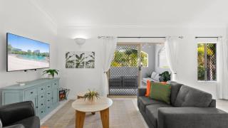 Brigata Townhouse with Pool and Parking - 1