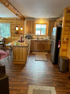 Beautiful Sierra Mountain Cabin - 1