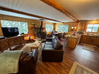 Beautiful Sierra Mountain Cabin - 6