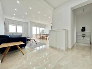 Luxury Sea View Apartment 100m from Beach with Sunlit Terrace Okrug Gornji Salena - 4