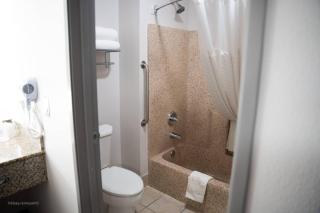 Comfort Suites Airport Tukwila Seattle - 8