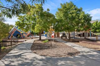 NEW! Modern 4BR Family Stay near Parks & Shops - 7