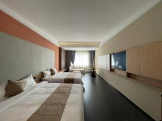 Clover Hotel & Spa - 8