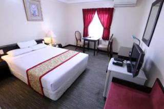Hotel Asia by RedDoorz - 0
