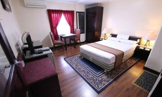 Hotel Asia by RedDoorz - 2