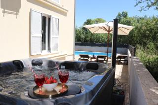 Luxury Villa with Heated Pool, Spa & Sports Court near Split - 9