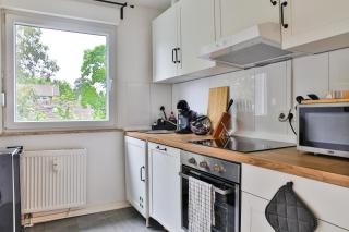 Livesto EasyStay - Krefeld City, DD Messe, WLAN, Smart TV, Free Parking - 4