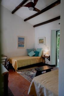 Casa Lucia Red Cottage - 3