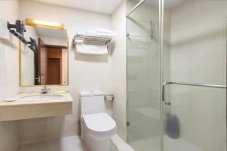 Pa Zhou Plaza Hotel - 1