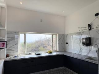 1BHK near city center Wisteria by Iracalls - 5