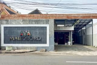 RedDoorz at Hotel AVA Malioboro - 8